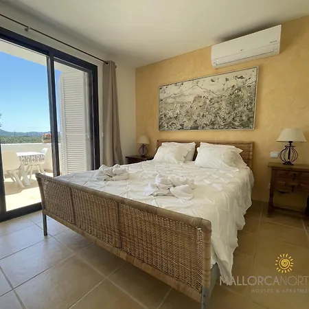 Sunny Spacious Family In Apartment Port de Pollenca
