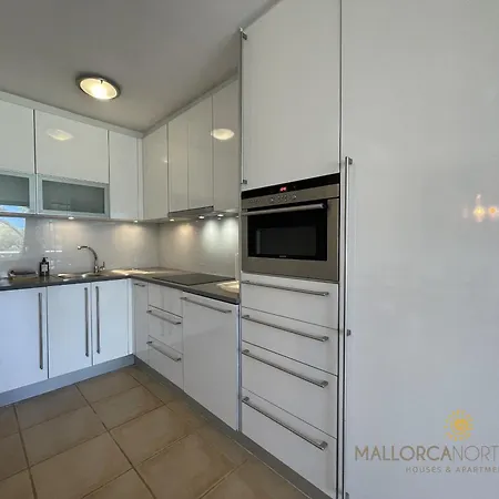 Sunny Spacious Family In Apartment *